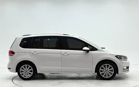 Volkswagen Touran III, 2022 год, 1 320 000 рублей, 9 фотография