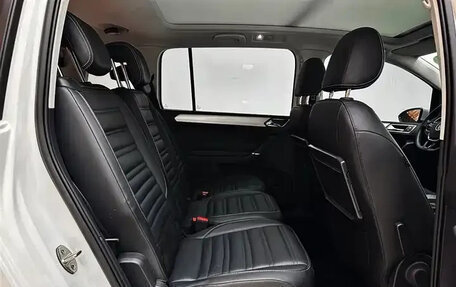 Volkswagen Touran III, 2022 год, 1 320 000 рублей, 10 фотография