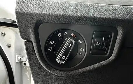 Volkswagen Touran III, 2022 год, 1 320 000 рублей, 23 фотография