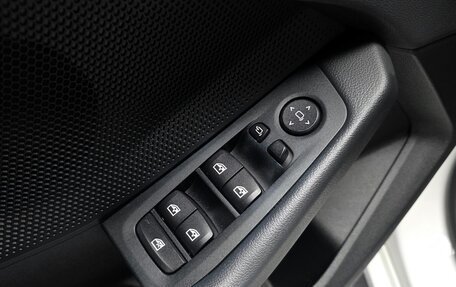 BMW 1 серия, 2020 год, 2 314 000 рублей, 18 фотография