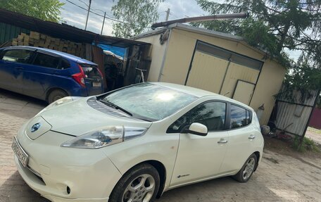 Nissan Leaf I, 2011 год, 420 000 рублей, 3 фотография