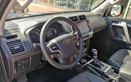 Toyota Land Cruiser Prado 150 рестайлинг 2, 2021 год, 5 850 000 рублей, 15 фотография