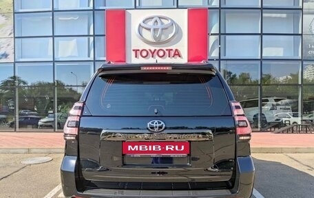 Toyota Land Cruiser Prado 150 рестайлинг 2, 2021 год, 5 850 000 рублей, 4 фотография