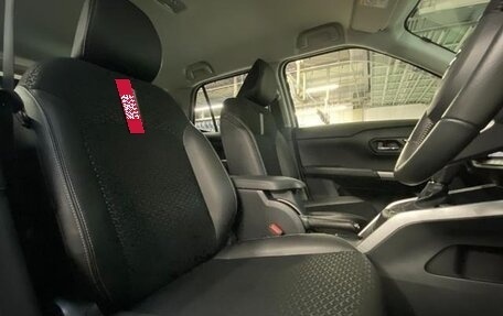 Daihatsu Rocky, 2021 год, 1 200 000 рублей, 13 фотография