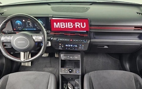 Hyundai Kona, 2023 год, 1 800 000 рублей, 8 фотография