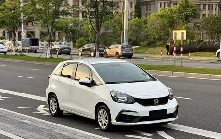 Honda Fit, 2021 год, 1 010 000 рублей, 4 фотография