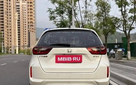 Honda Fit, 2021 год, 1 010 000 рублей, 6 фотография
