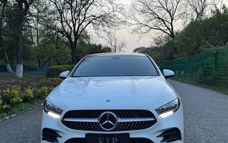 Mercedes-Benz A-Класс, 2022 год, 1 950 007 рублей, 2 фотография