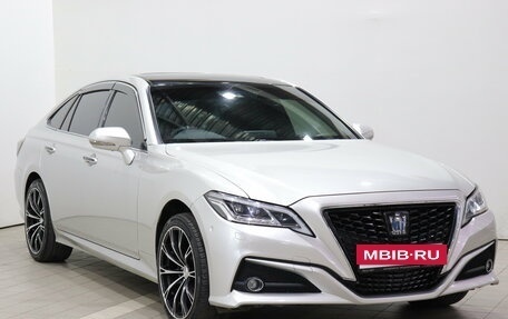 Toyota Crown, 2019 год, 2 910 000 рублей, 3 фотография
