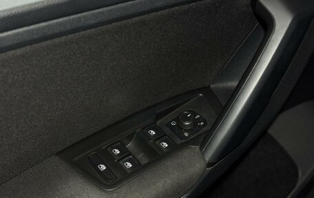 Volkswagen Tiguan II, 2021 год, 3 399 000 рублей, 20 фотография