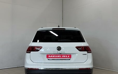 Volkswagen Tiguan II, 2021 год, 3 399 000 рублей, 5 фотография