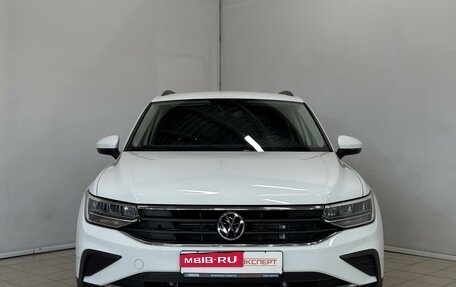 Volkswagen Tiguan II, 2021 год, 3 399 000 рублей, 11 фотография