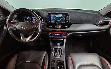 Hyundai i30 III, 2018 год, 1 040 000 рублей, 7 фотография