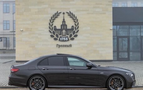 Mercedes-Benz E-Класс AMG, 2021 год, 6 500 000 рублей, 4 фотография