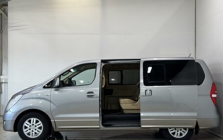 Hyundai H-1 II рестайлинг, 2016 год, 2 099 000 рублей, 3 фотография