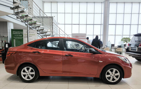 Hyundai Solaris II рестайлинг, 2011 год, 870 000 рублей, 4 фотография