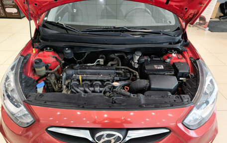 Hyundai Solaris II рестайлинг, 2011 год, 870 000 рублей, 9 фотография