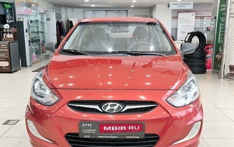 Hyundai Solaris II рестайлинг, 2011 год, 870 000 рублей, 2 фотография