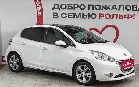 Peugeot 208 II, 2013 год, 620 000 рублей, 3 фотография
