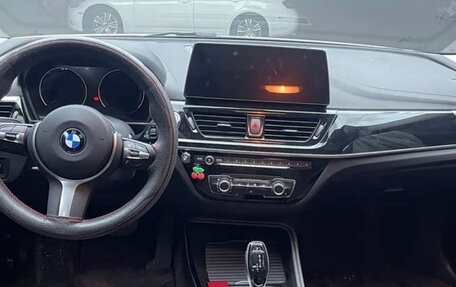 BMW 1 серия, 2022 год, 1 700 000 рублей, 11 фотография