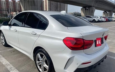 BMW 1 серия, 2022 год, 1 700 000 рублей, 8 фотография