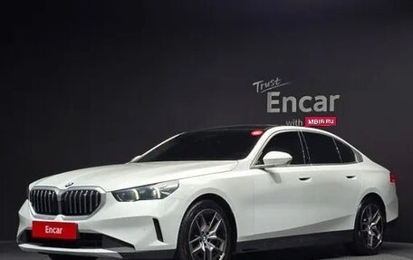 BMW 5 серия, 2023 год, 4 648 311 рублей, 1 фотография