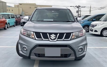 Suzuki Escudo IV, 2022 год, 1 600 000 рублей, 2 фотография