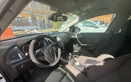 Opel Astra J, 2010 год, 560 000 рублей, 4 фотография