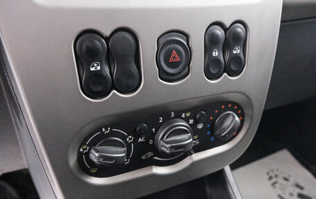 Renault Sandero I, 2012 год, 689 000 рублей, 16 фотография