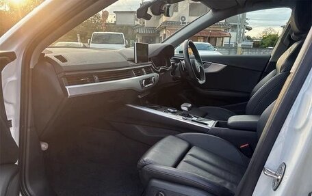 Audi A4, 2017 год, 1 725 000 рублей, 13 фотография