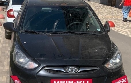 Hyundai Solaris II рестайлинг, 2012 год, 575 000 рублей, 2 фотография