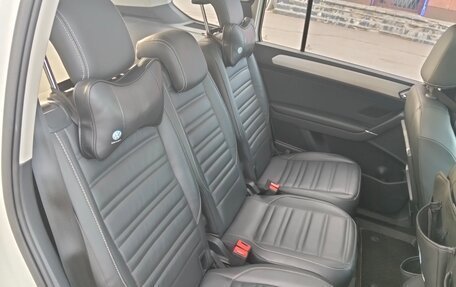 Volkswagen Touran III, 2020 год, 2 850 000 рублей, 9 фотография