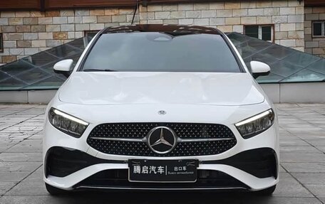 Mercedes-Benz A-Класс, 2023 год, 1 685 005 рублей, 2 фотография