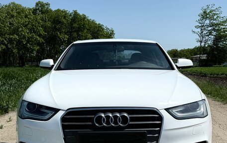 Audi A4, 2012 год, 1 300 000 рублей, 1 фотография