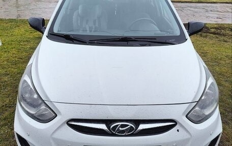 Hyundai Solaris II рестайлинг, 2012 год, 845 000 рублей, 1 фотография