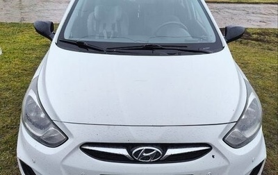 Hyundai Solaris II рестайлинг, 2012 год, 845 000 рублей, 1 фотография