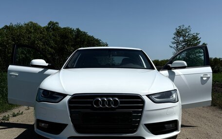 Audi A4, 2012 год, 1 300 000 рублей, 11 фотография