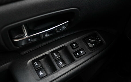 Mitsubishi Outlander III рестайлинг 3, 2015 год, 2 180 000 рублей, 17 фотография
