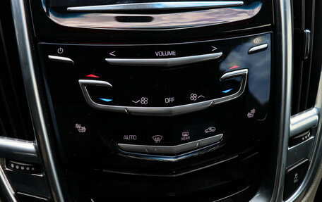 Cadillac SRX II рестайлинг, 2014 год, 1 400 000 рублей, 22 фотография