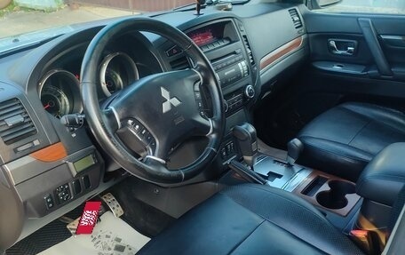 Mitsubishi Pajero IV, 2007 год, 1 300 000 рублей, 11 фотография
