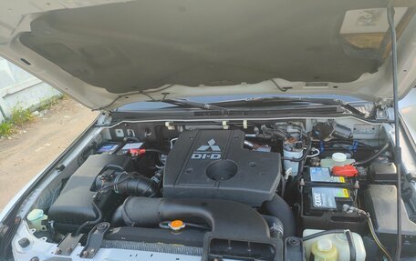 Mitsubishi Pajero IV, 2007 год, 1 300 000 рублей, 19 фотография