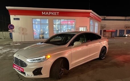Ford Fusion (North America) II, 2018 год, 1 999 999 рублей, 3 фотография
