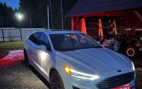 Ford Fusion (North America) II, 2018 год, 1 999 999 рублей, 13 фотография