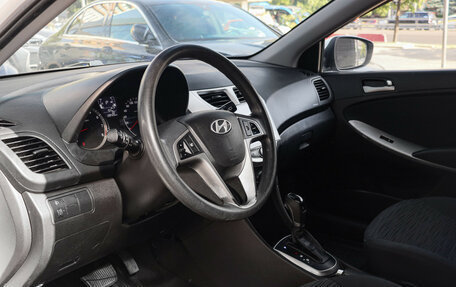 Hyundai Solaris II рестайлинг, 2016 год, 950 000 рублей, 13 фотография