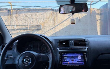 Volkswagen Polo VI (EU Market), 2012 год, 400 000 рублей, 14 фотография