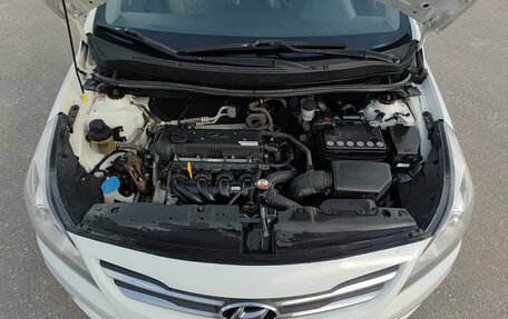 Hyundai Solaris II рестайлинг, 2015 год, 1 090 000 рублей, 11 фотография