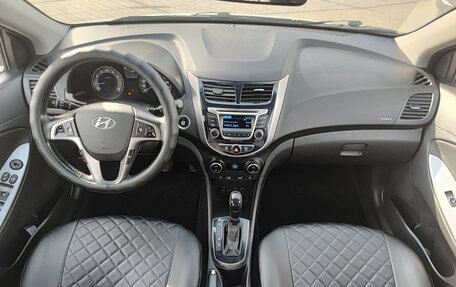 Hyundai Solaris II рестайлинг, 2015 год, 1 090 000 рублей, 17 фотография