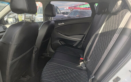 Hyundai Solaris II рестайлинг, 2015 год, 1 090 000 рублей, 15 фотография