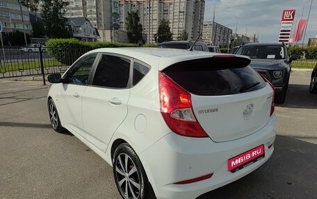 Hyundai Solaris II рестайлинг, 2015 год, 1 090 000 рублей, 8 фотография