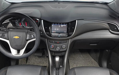 Chevrolet Trax, 2021 год, 1 234 000 рублей, 7 фотография